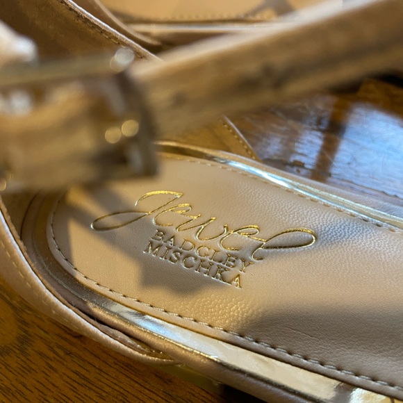 Stunning Badgley Mischka Flats - Picture 9 of 12